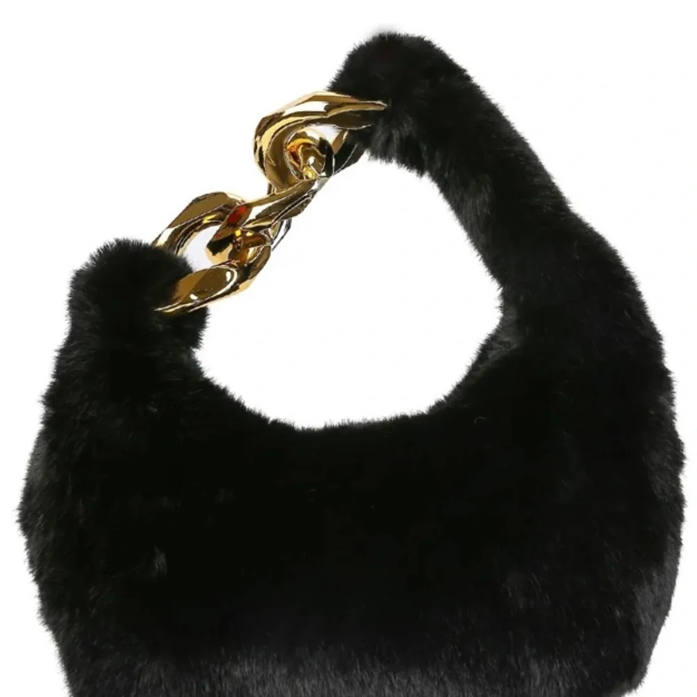 HP! Faux fur bag with chunky gold chain in black. Brand new! - Picture 9 of 13